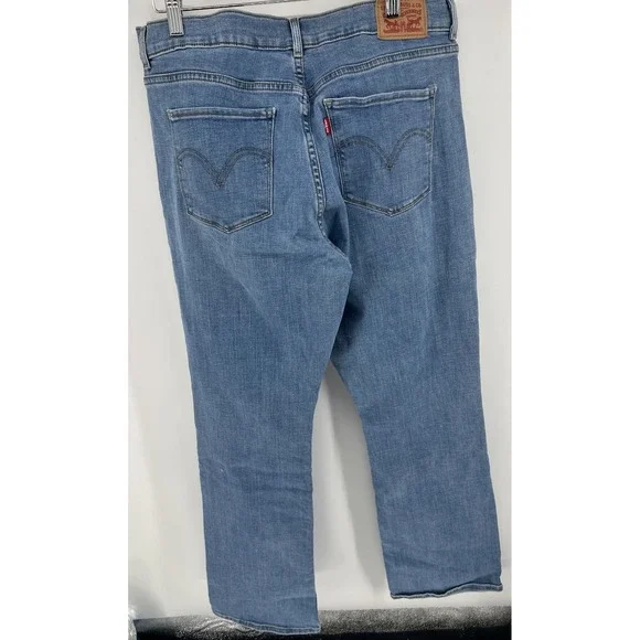 Levi Classic Boot Jeans Size 14 (32x32) Medium Wash - Picture 3 of 3